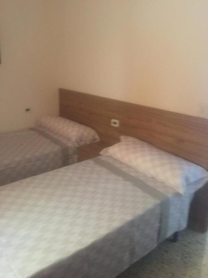 Piles - Apartment - Sleeps 7 - Parking - Seafront מראה חיצוני תמונה