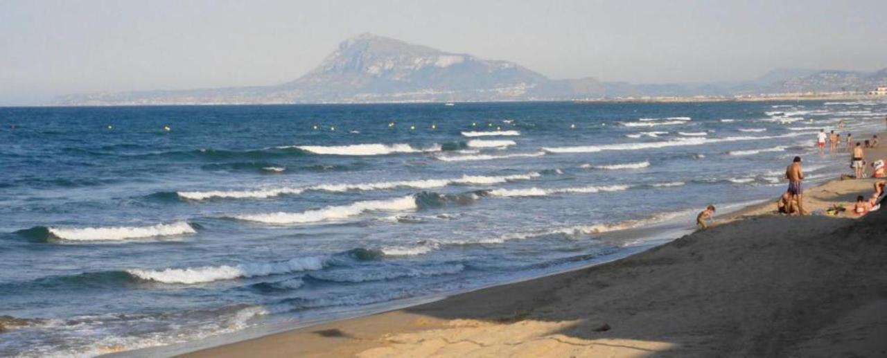 Piles - Apartment - Sleeps 7 - Parking - Seafront מראה חיצוני תמונה